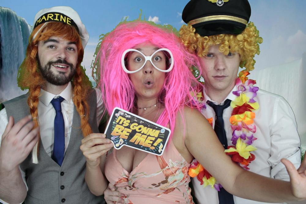 Ash and Lauren's wedding  | View more photos from the event at gallery.myphotoboothexperience.co.uk/u/MyPhotoBoothExperienceLtd/Ash-and-Laurens-wedding